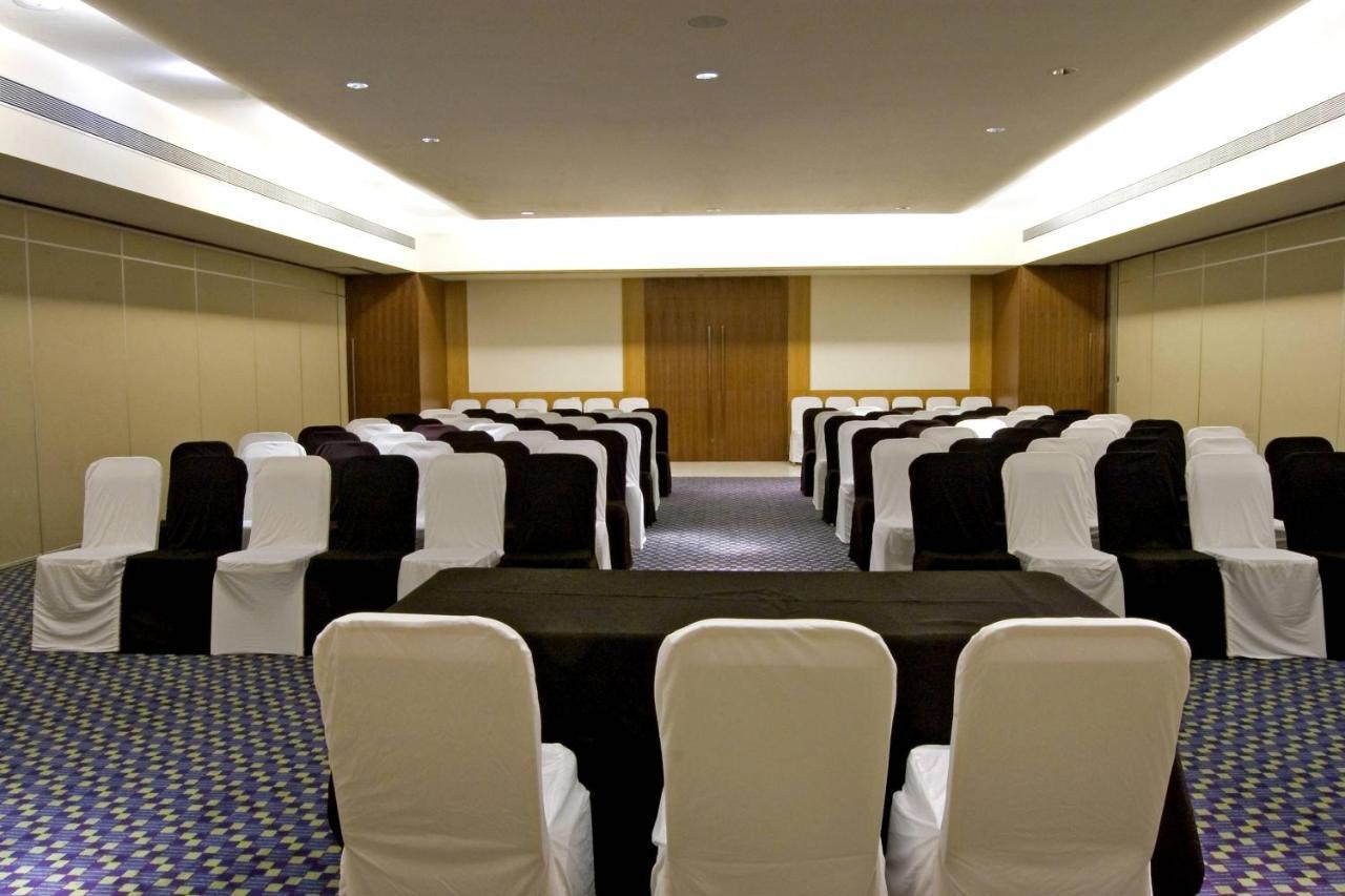 Four Points By Sheraton Navi Mumbai, Vashi Bagian luar foto