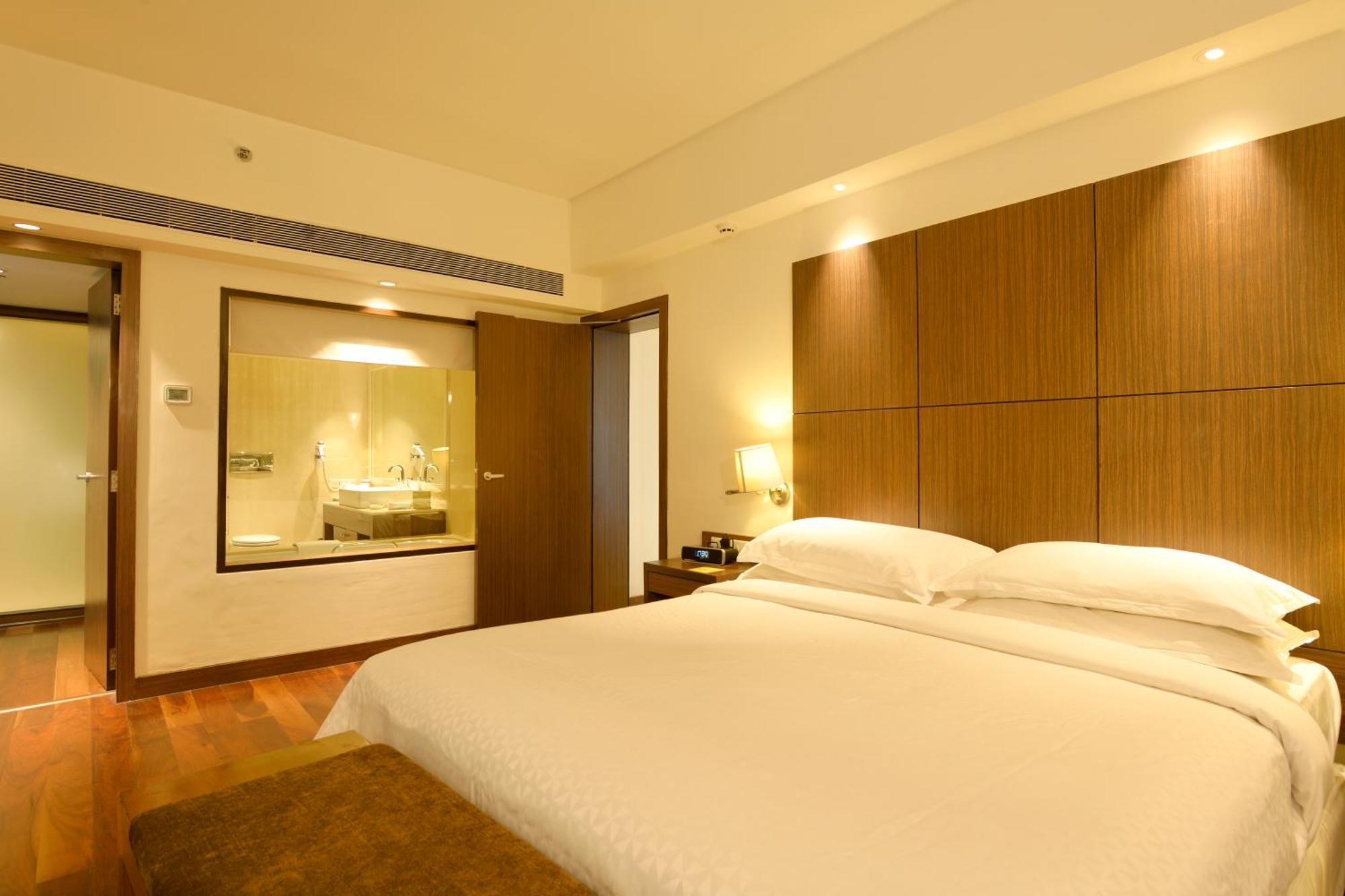 Four Points By Sheraton Navi Mumbai, Vashi Bagian luar foto